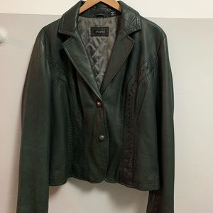 Tahari Blazer/jacket